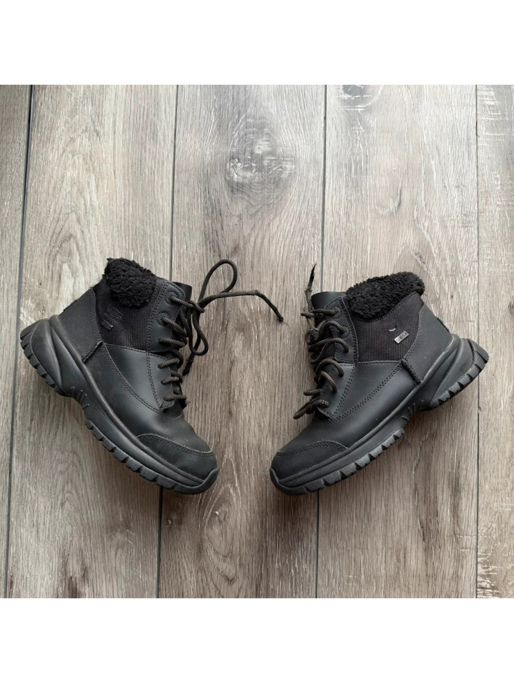 UGG Waterproof Black Lace-Up Winter Boots Women’s Size 6